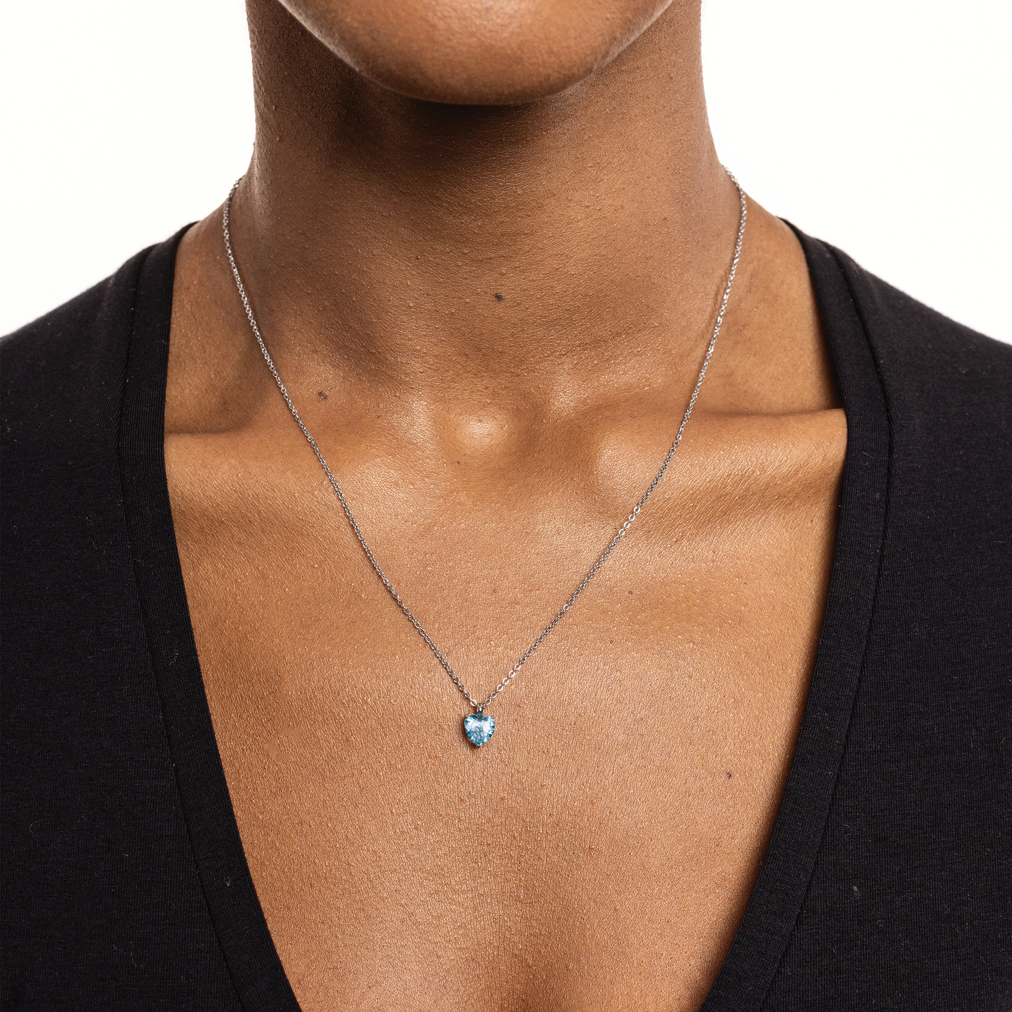 Collana con cristallo cuore azzurro
