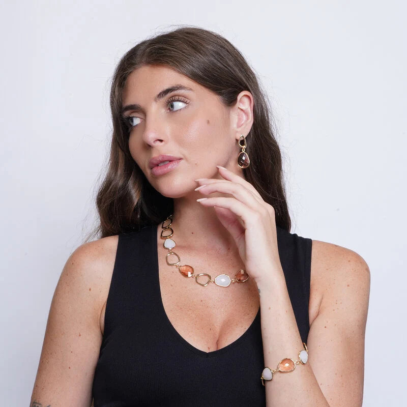 Collana in Metallo elementi a goccia con pietra pesca