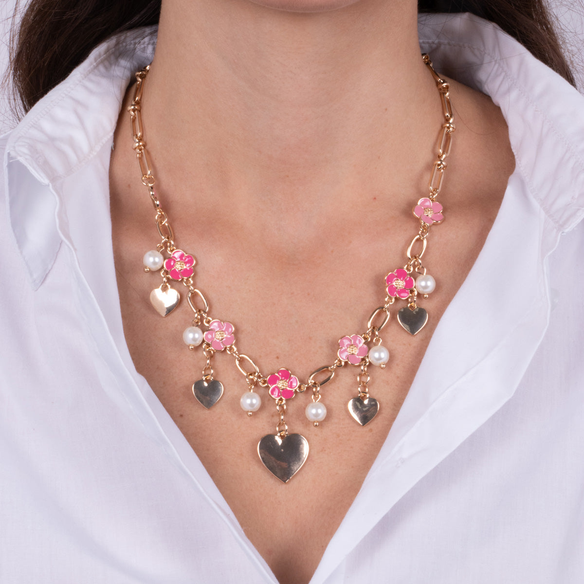 Collana in Metallo con fiori rosa e cuori pendenti